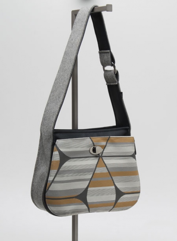 Handbag with Sail Pocket